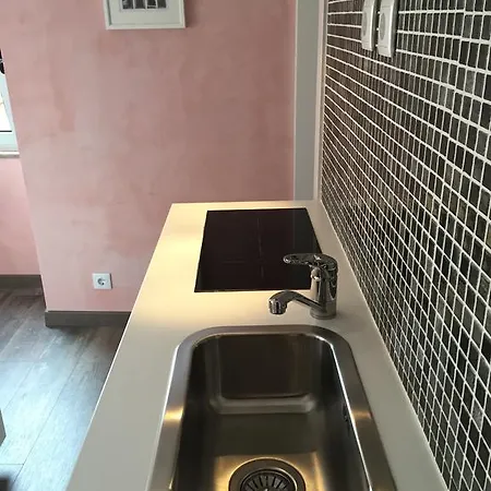 Victoria Place Apartment *